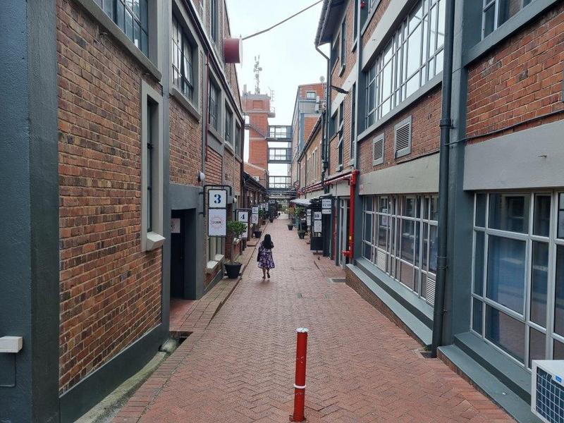To Let Commercial Property for Rent in Mowbray Western Cape